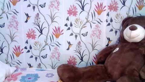 Ask me  online show from September 22, 2025, 2:52 pm