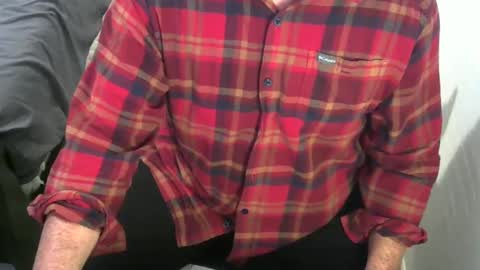 Snapshot of saltydogg chatting on December 31, 2024, 2:25 pm Saltyy online show from December 31, 2024, 2:25 pm