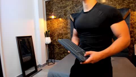 SALVATORE online show from January 21, 2025, 11:13 am