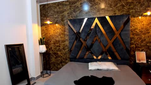 SALVATORE online show from January 22, 2025, 2:14 pm