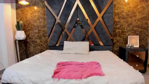 SALVATORE online show from February 28, 2025, 1:03 pm