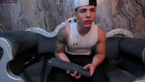 SALVATORE online show from September 18, 2025, 2:57 am