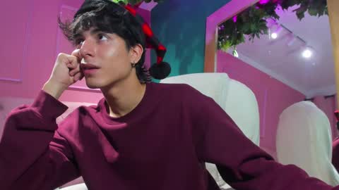 Snapshot of salvatore_monterey chatting on December 18, 2024, 1:37 am salvatore online show from December 18, 2024, 1:37 am