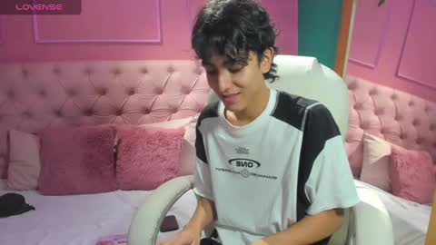 Snapshot of salvatore_monterey chatting on January 8, 2025, 4:44 am salvatore online show from January 8, 2025, 4:44 am