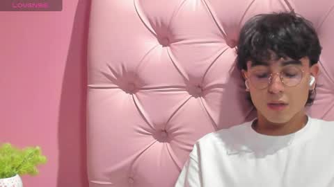 Snapshot of salvatore_monterey chatting on January 18, 2025, 5:41 am salvatore online show from January 18, 2025, 5:41 am