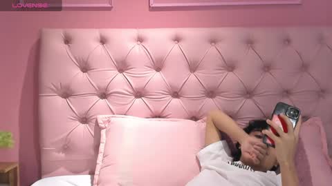 Snapshot of salvatore_monterey chatting on February 2, 2025, 1:02 am salvatore online show from February 2, 2025, 1:02 am