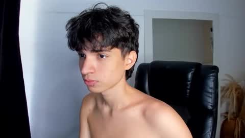 Snapshot of salvatore_monterey chatting on February 17, 2026, 3:29 pm salvatore online show from February 17, 2026, 3:29 pm