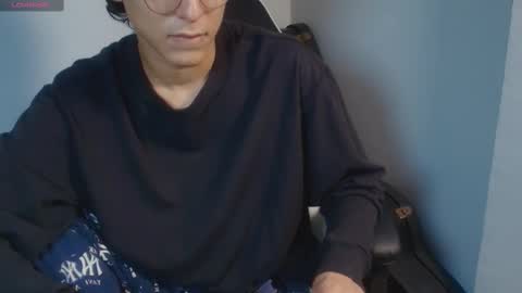 salvatore_montt online show from February 14, 2025, 1:02 am