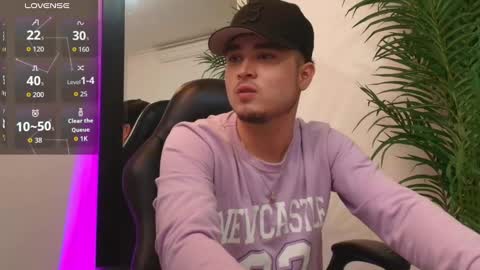 Salvatore  online show from September 26, 2025, 9:52 pm