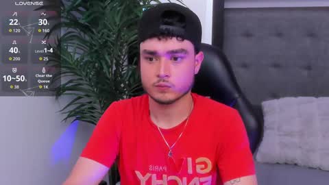 Salvatore  online show from November 7, 2025, 2:33 am