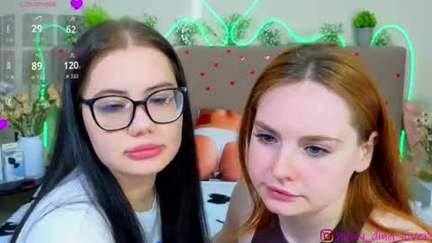 Salvia online show from April 12, 2026, 3:33 am