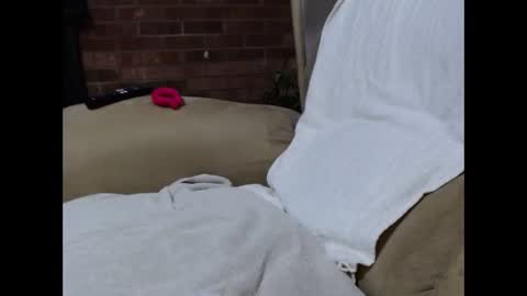 sam1tk2 online show from April 18, 2026, 3:49 pm