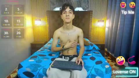 sam__cute online show from June 4, 2026, 12:33 pm