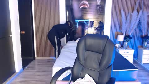 SAM MANSON online show from February 5, 2026, 11:59 am