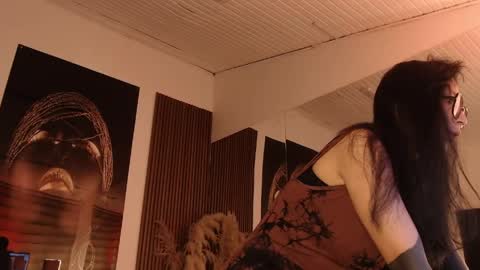 SAM MANSON online show from April 1, 2026, 1:12 pm