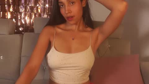 Samantha Roberts online show from November 10, 2025, 8:08 pm