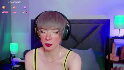 Sam online show from April 13, 2026, 5:57 am