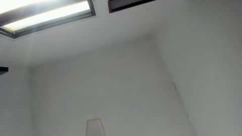 samaelandlilitt online show from September 13, 2025, 10:04 am