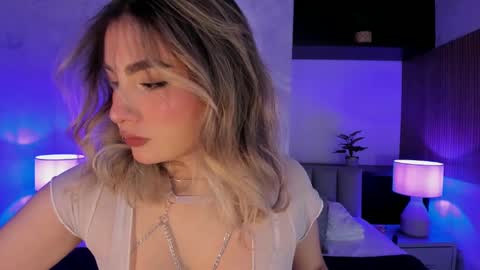 Snapshot of samanta_bone chatting on January 26, 2025, 9:18 pm Samanta online show from January 26, 2025, 9:18 pm