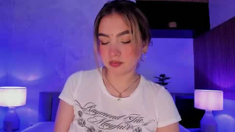 Snapshot of samanta_bone chatting on February 8, 2025, 12:17 am Samanta online show from February 8, 2025, 12:17 am