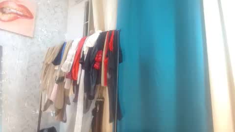 Snapshot of samanta_brownn_ chatting on May 7, 2026, 11:04 am samanta online show from May 7, 2026, 11:04 am
