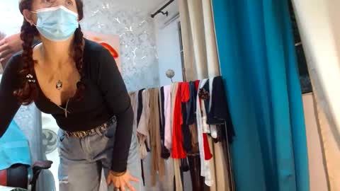 Snapshot of samanta_brownn_ chatting on June 8, 2026, 10:59 am samanta online show from June 8, 2026, 10:59 am