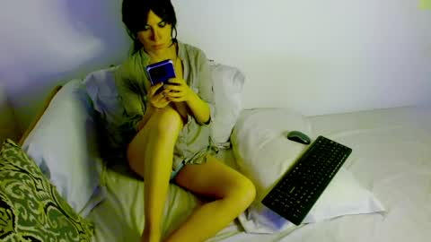Snapshot of samanta_r_ chatting on June 7, 2026, 6:00 pm Samanta online show from June 7, 2026, 6:00 pm