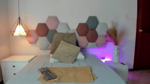 Samanta Vee online show from September 9, 2025, 11:32 am