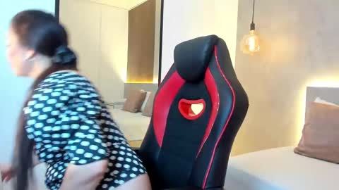 S A M A N T H A online show from October 9, 2025, 1:58 am