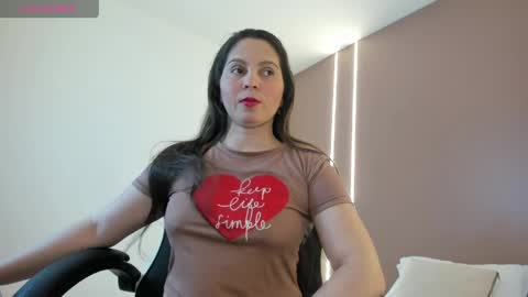 Snapshot of samantha_17_ chatting on May 13, 2026, 2:31 am S A M A N T H A online show from May 13, 2026, 2:31 am