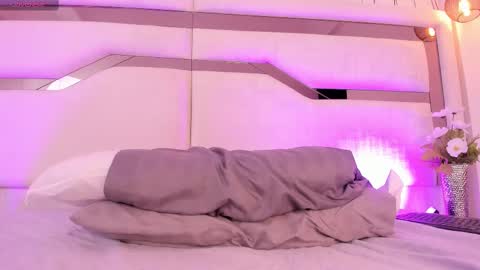 Snapshot of samantha_beckham chatting on February 17, 2025, 5:21 pm Samantha Beckham online show from February 17, 2025, 5:21 pm