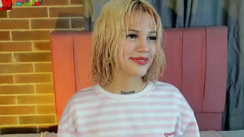 samantha_browwnn online show from February 6, 2026, 6:29 am