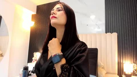 Samantha online show from November 11, 2025, 4:12 am