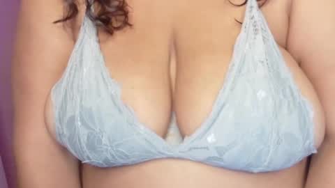 Snapshot of samantha_cold chatting on November 28, 2025, 12:30 pm samantha_cold online show from November 28, 2025, 12:30 pm