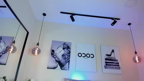 Samantha online show from May 22, 2026, 2:12 pm