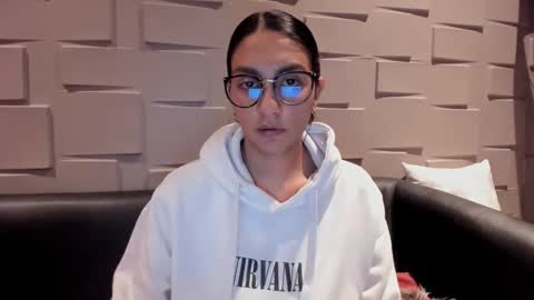 Samantha online show from March 5, 2025, 4:02 am