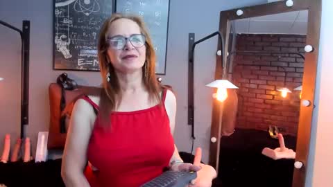 Snapshot of samantha_mature56 chatting on March 11, 2025, 5:02 pm Sam online show from March 11, 2025, 5:02 pm
