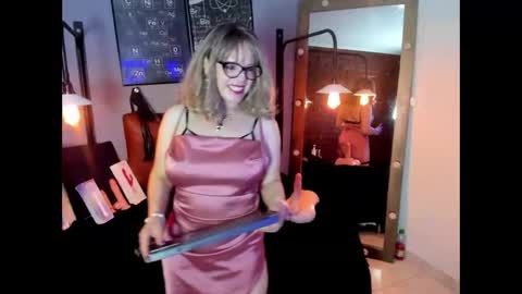 Snapshot of samantha_mature56 chatting on September 20, 2025, 9:32 am Sam online show from September 20, 2025, 9:32 am