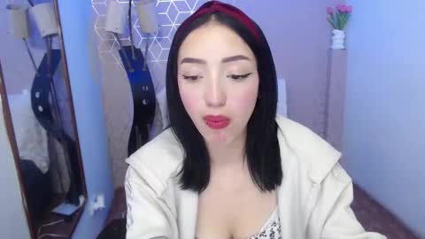 Snapshot of samantha_riot chatting on November 7, 2025, 8:42 pm Samantha online show from November 7, 2025, 8:42 pm