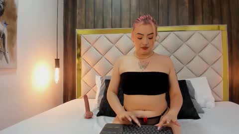 samanthaa_rosee_ online show from February 8, 2026, 3:43 am