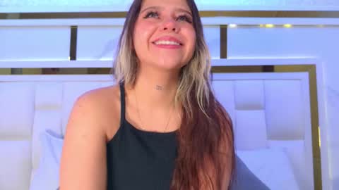 samanthaa_sm online show from November 7, 2025, 11:32 am