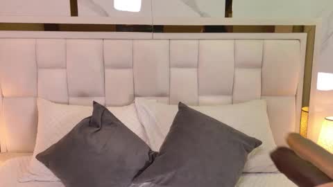 samanthaa_sm online show from December 14, 2025, 11:37 am