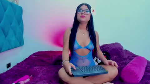 Samantha online show from March 22, 2026, 3:43 am