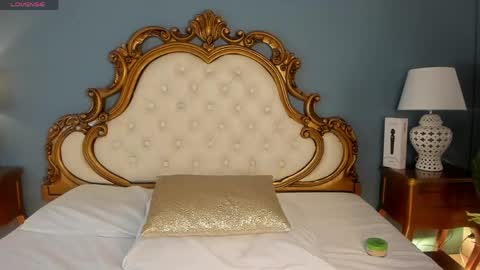 Samantha online show from April 18, 2026, 2:21 pm