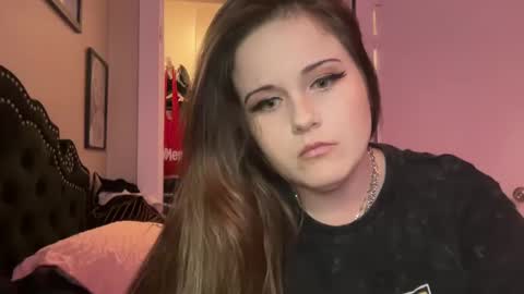 Snapshot of samanthafever chatting on February 8, 2025, 6:54 am samanthafever online show from February 8, 2025, 6:54 am