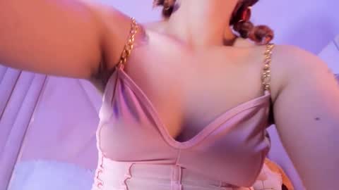 Samantha online show from March 17, 2026, 8:45 pm