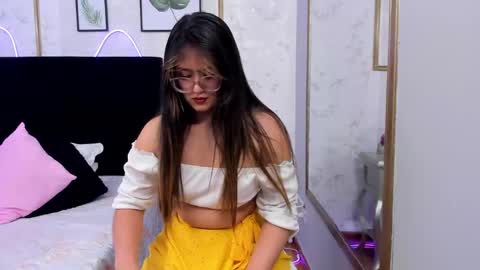 Alejandra  online show from March 11, 2025, 5:57 pm