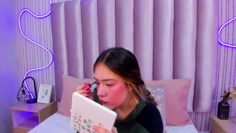 Alejandra  online show from November 7, 2025, 11:54 am