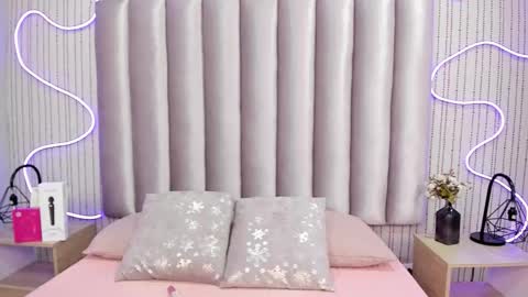 Alejandra  online show from December 20, 2025, 12:23 pm