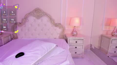 Samantha  online show from September 25, 2025, 12:09 pm